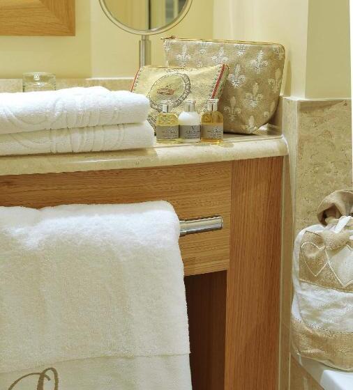 اتاق کلاسیک, Villa Lara