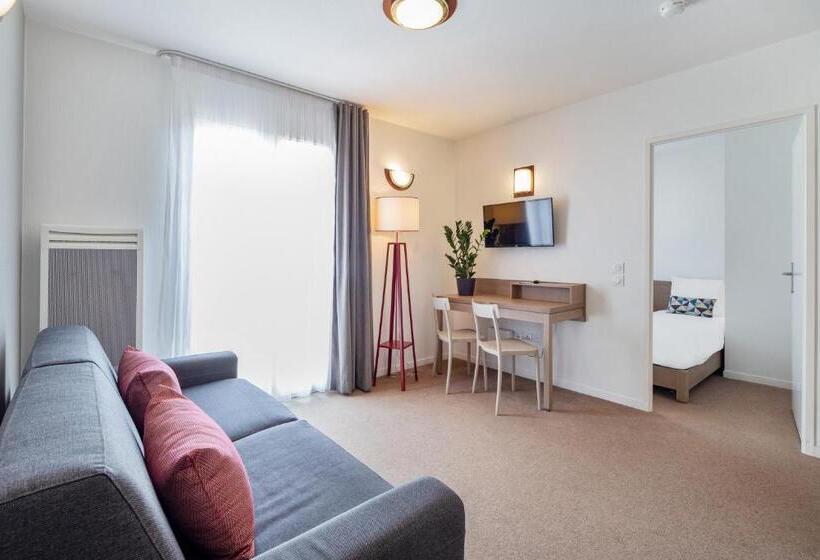 Апартаменты 2 Спальни, Appart City Confort Niort Centre