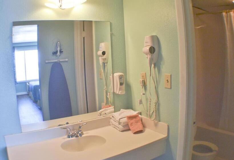 غرفه قياسيه سريرين مزدوجين, Boardwalk Beach