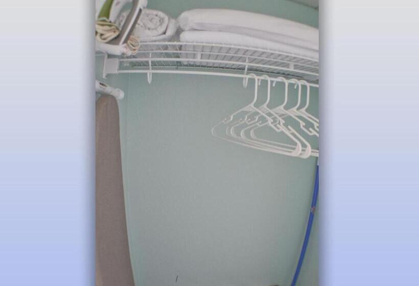 غرفة قياسية سرير بطابقين, Boardwalk Beach