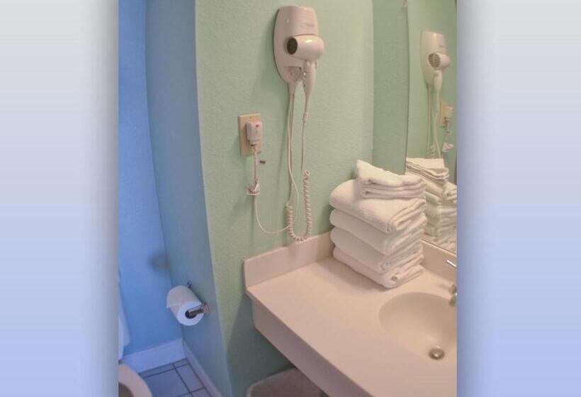 غرفة قياسية سرير بطابقين, Boardwalk Beach