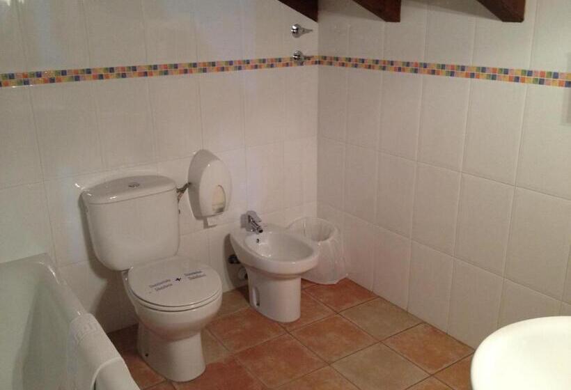 四人标准间, Hosteria San Emeterio