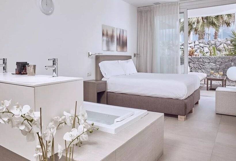 Люкс 3 Спальни, Baobab Suites