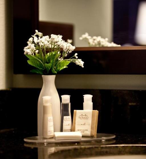 جناح لذوى الاحتياجات الخاصة, Baymont By Wyndham Rapid City