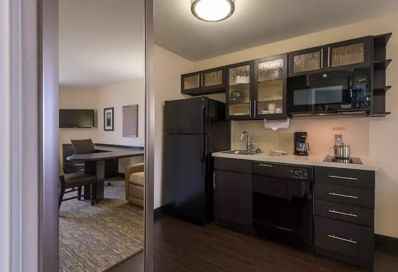 スタンダードスタジオ, Candlewood Suites Del City, An Ihg