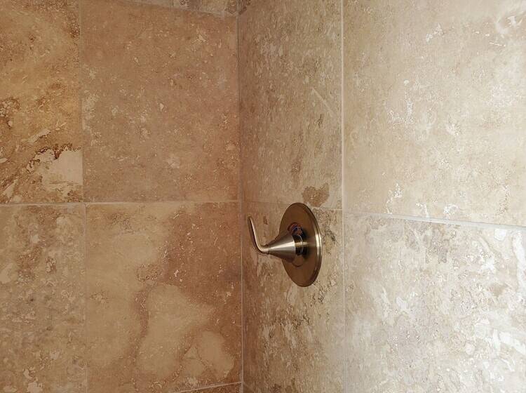 شقة غرفة واحدة, Captain Pip's Marina & Hideaway