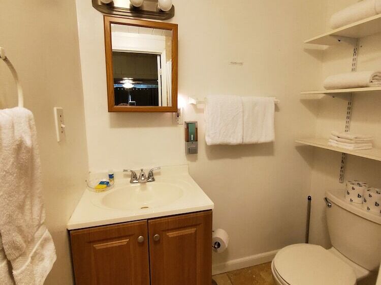 غرفه قياسيه سريرين مزدوجين, Captain Pip's Marina & Hideaway