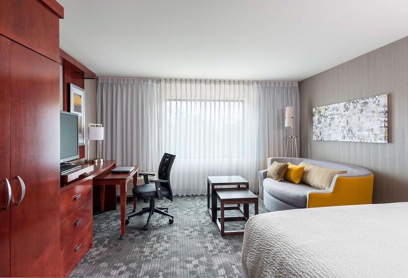 سوییت, Courtyard By Marriott Kalamazoo Portage