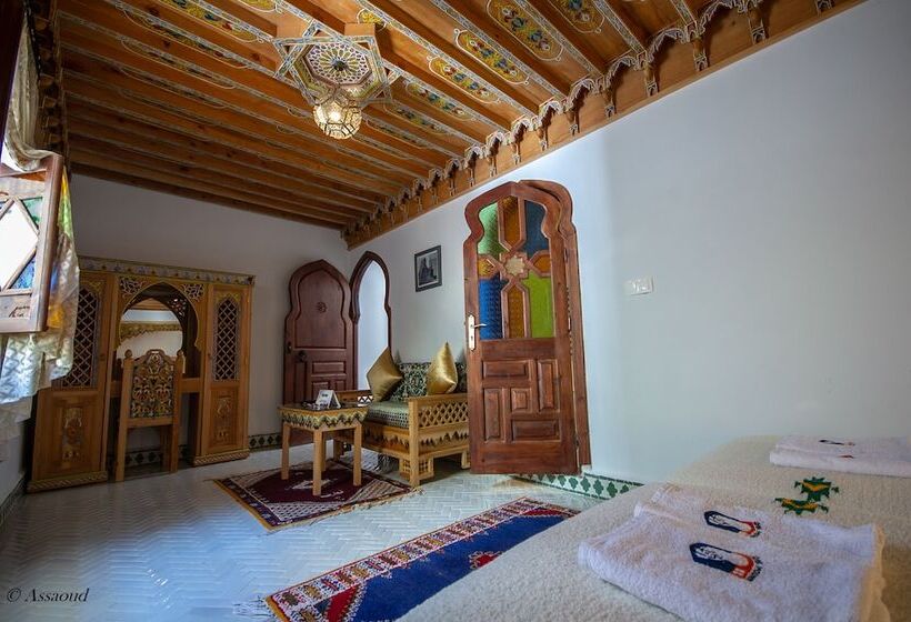 חדר סופריור לשלושה, Dar Mounir