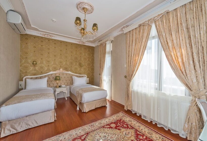 اتاق لوکس سه تخته, Enderun Hotel Istanbul