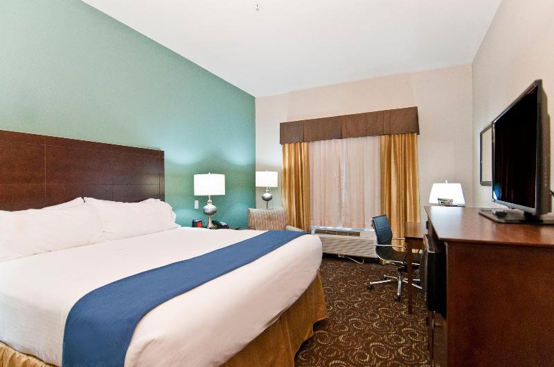 اتاق استاندارد, Holiday Inn Express & Suites San Antonio Frost Bank Center, An Ihg