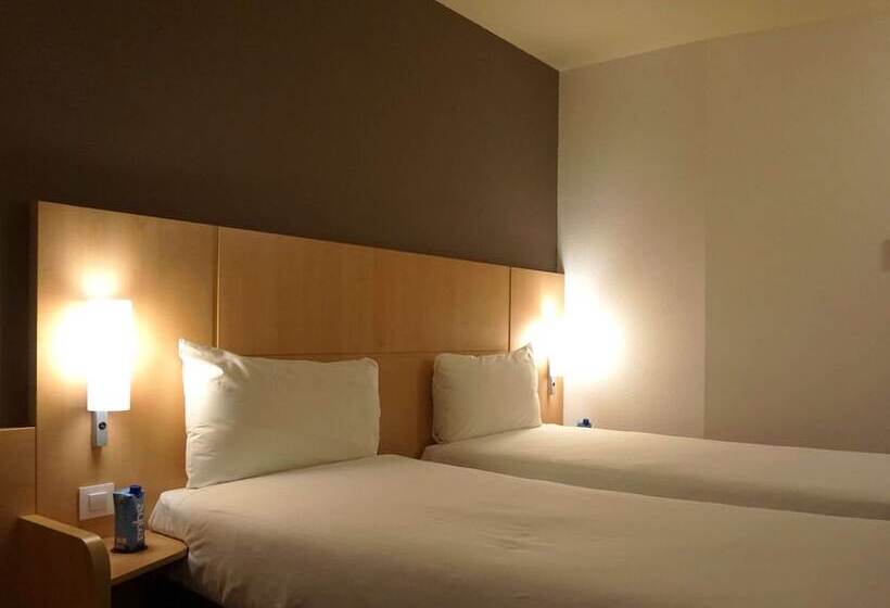 标准间, Ibis Girona