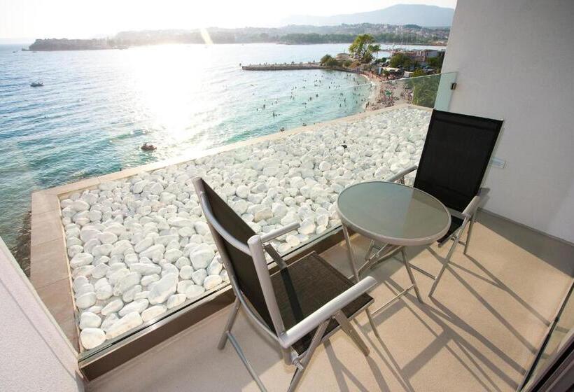 발코니가 있는 바다 전망 수피리어 룸, Split