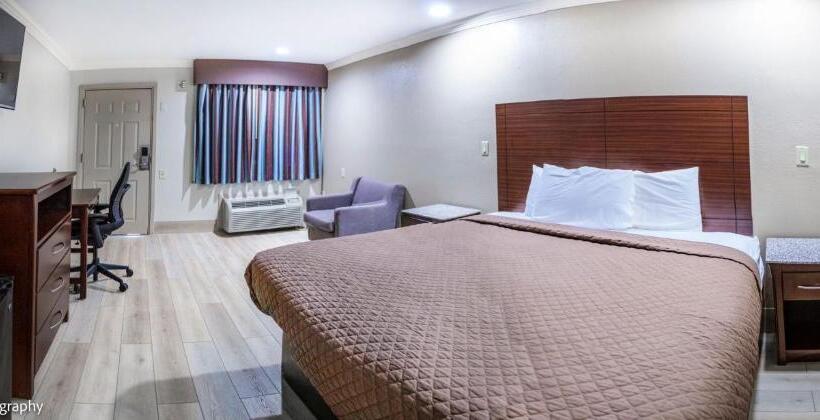 Номер Стандарт Кровать Кинг Адаптированный для Инвалидов, Americas Best Value Inn I 45 / Loop 610
