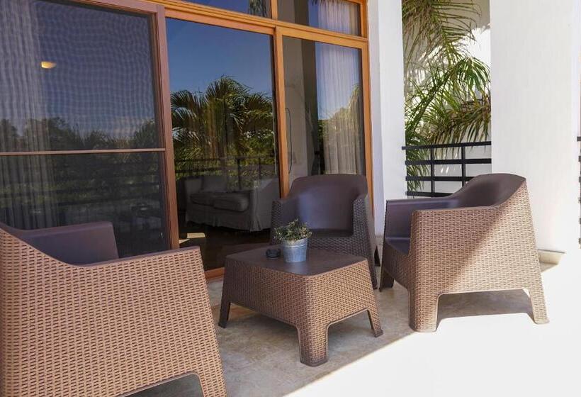 سوییت خانوادگی, Sybaris Suites & Residences