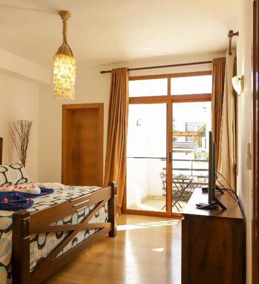 سوئیت جونیور پریمیوم, Sybaris Suites & Residences