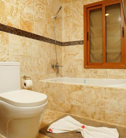 سوئیت سینیور, Sybaris Suites & Residences