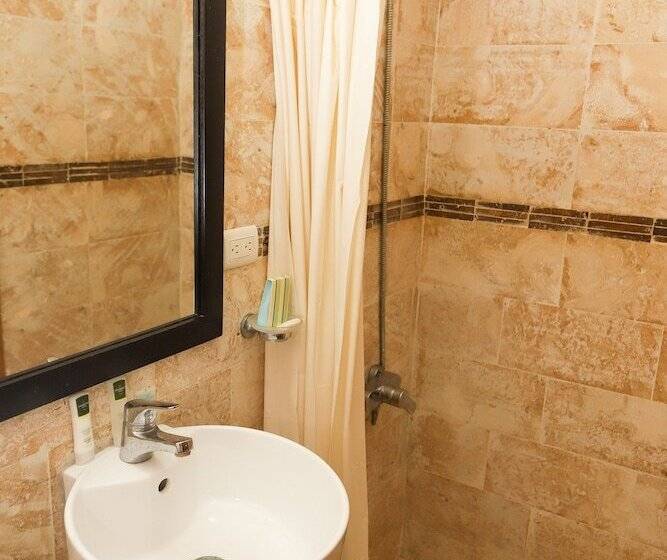 سوییت جونیور, Sybaris Suites & Residences