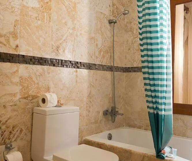 سوییت جونیور, Sybaris Suites & Residences