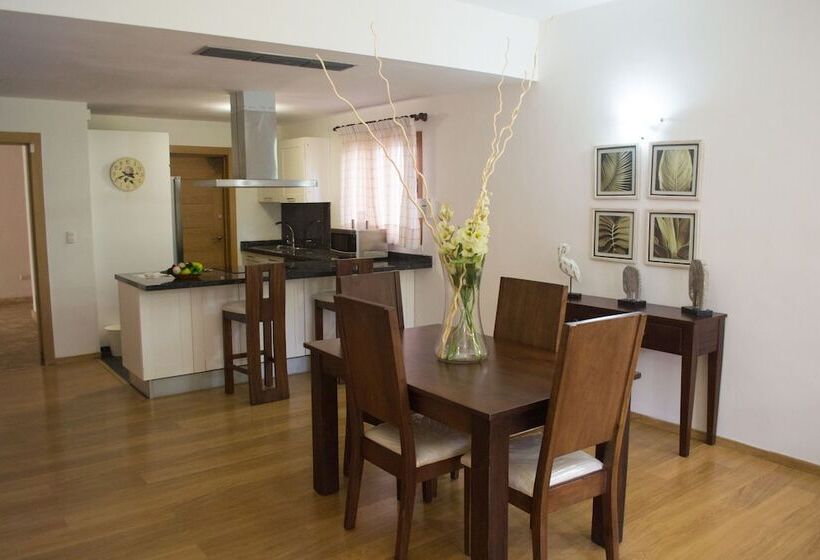 سوئیت سینیور, Sybaris Suites & Residences