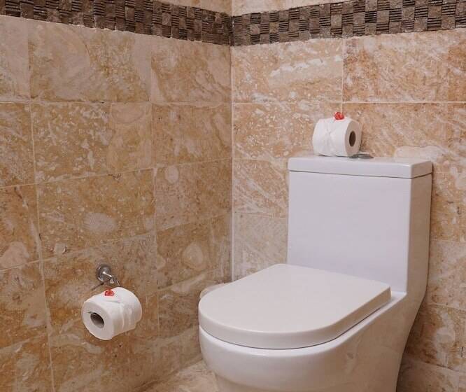 سوییت خانوادگی, Sybaris Suites & Residences