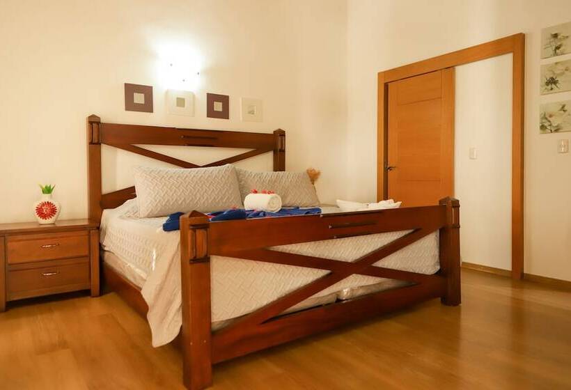 سوییت جونیور, Sybaris Suites & Residences