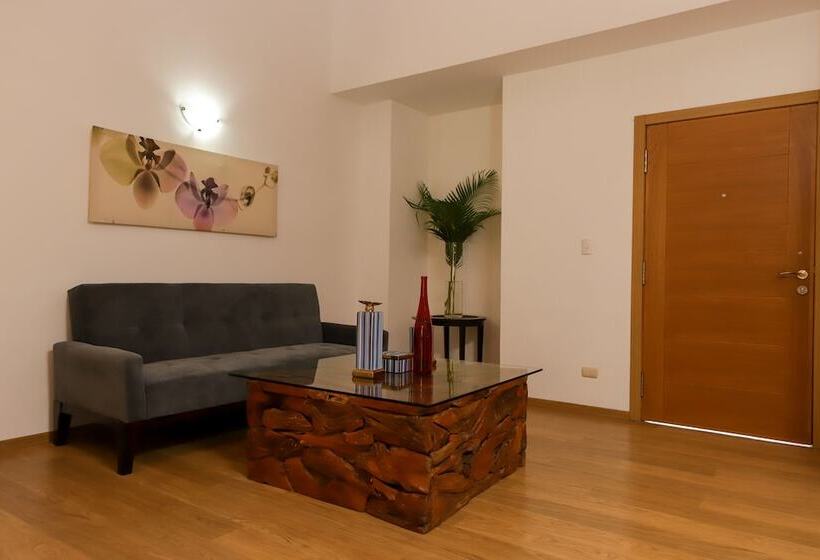 سوییت خانوادگی, Sybaris Suites & Residences