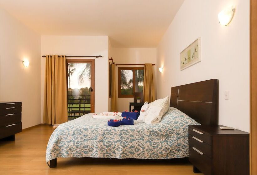 سوئیت سینیور, Sybaris Suites & Residences