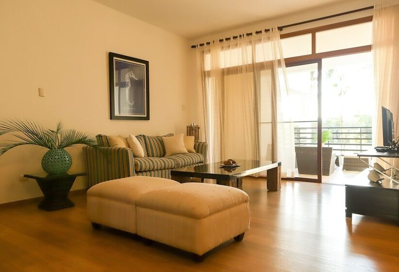 سوئیت سینیور, Sybaris Suites & Residences