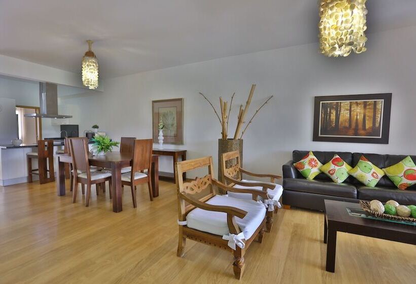 سوئیت سینیور, Sybaris Suites & Residences