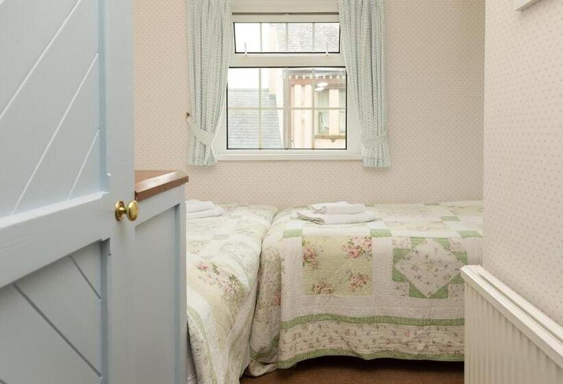 شقة 3 غرف, Galwad Y Mor