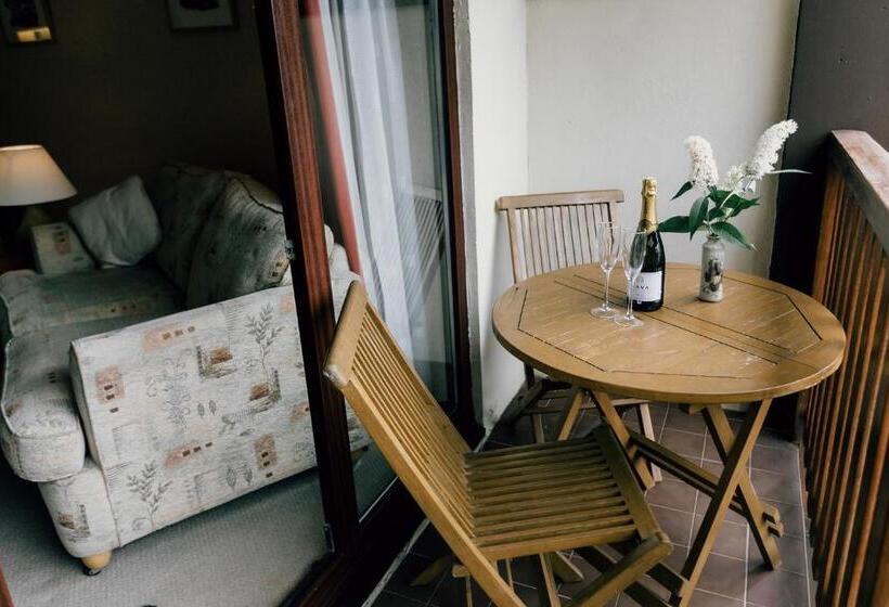 شقة غرفة نوم واحدة مزودة بشُرفة, Galwad Y Mor