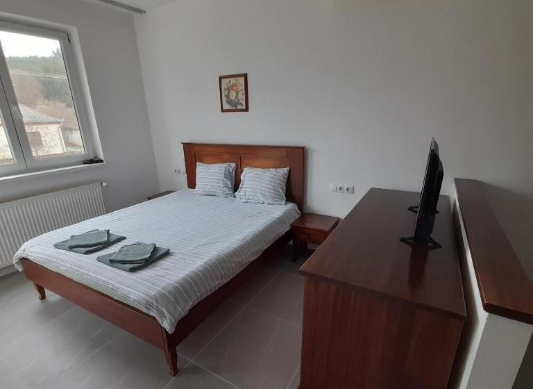 バルコニー付きスタンダードルーム, Demizson Panzio