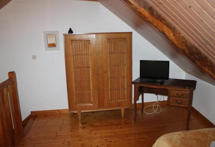 Номер Стандарт Трехместный, Gîtes Chez L Habitant La Touche D En Bas