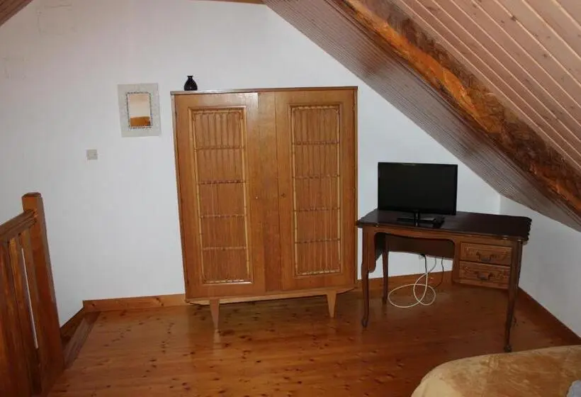 スタンダードトリプルルーム, Gîtes Chez L Habitant La Touche D En Bas