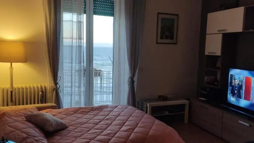 バルコニー付きスタンダードルーム, Mediterraneo Travel