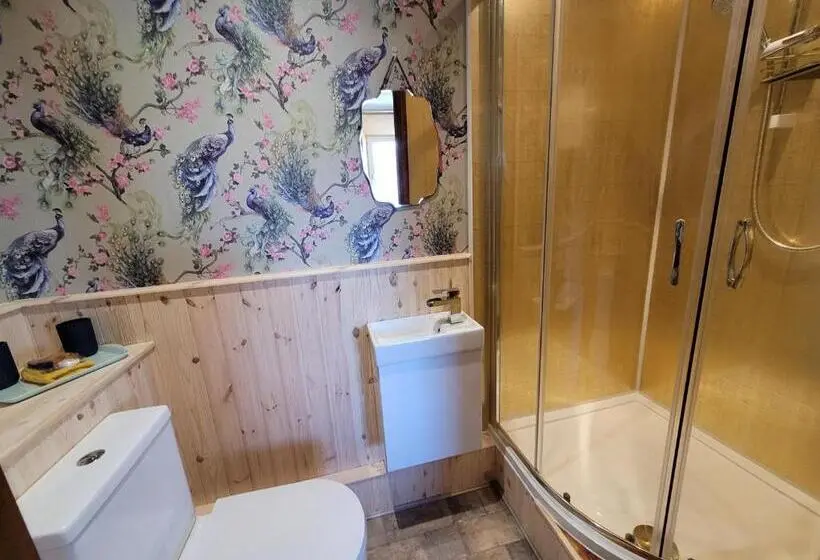 デラックスファミリールーム, Hideaway Escapes, Farmhouse B&b & Holiday Home, Ideal Family Stay Or Romantic Break, Friendly Animal