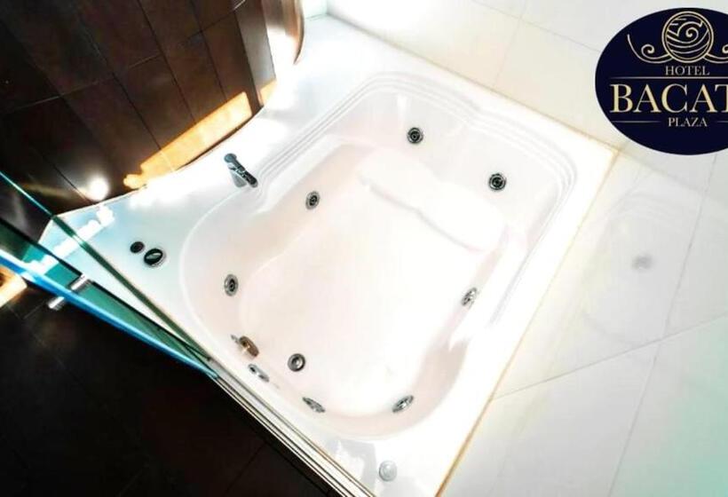 带按摩浴盆的套房, Bacatá Plaza
