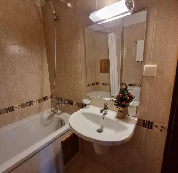 إستوديو قياسى سرير كينج, Pirin Golf Hotel Private Studios