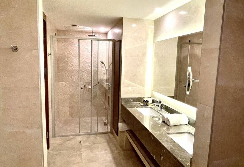 سوییت, Türkmen Riverside Hotel Adana