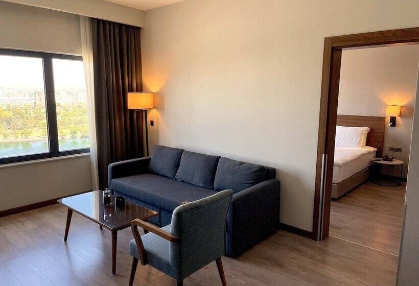سوییت, Türkmen Riverside Hotel Adana