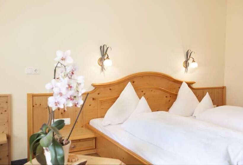 חדר קומפורט, Die Arlbergerin   Limitless Escapes