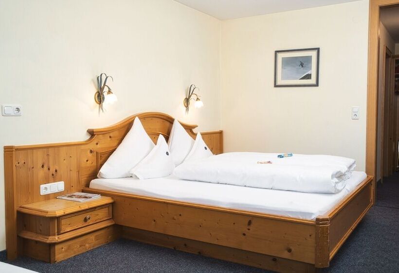 חדר קומפורט לשלושה, Die Arlbergerin   Limitless Escapes