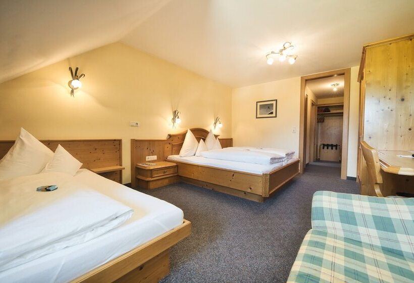 חדר קומפורט לשלושה, Die Arlbergerin   Limitless Escapes