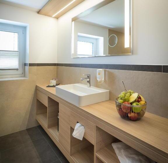 اتاق لوکس, Frauenschuh Garni