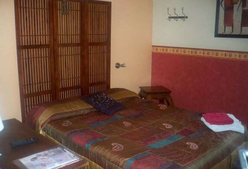 Quarto Estandar, Ad Cyber Hôtel