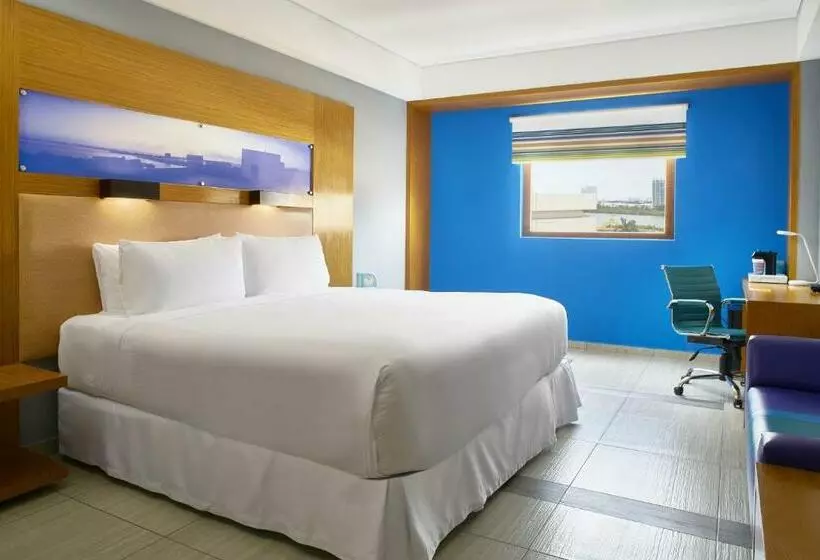 キングサイズベッドのスタンダードルーム, Aloft Cancun