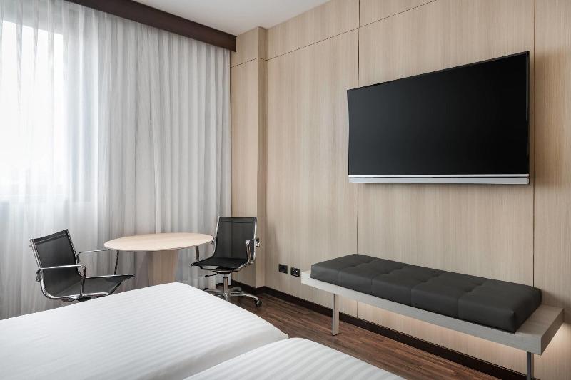 Номер Стандарт Вид на Озеро, Aloft Cancun