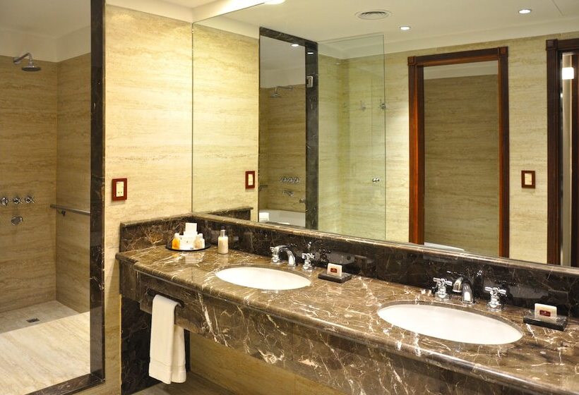 جناح إدارى, Amérian Hotel Casino Carlos V