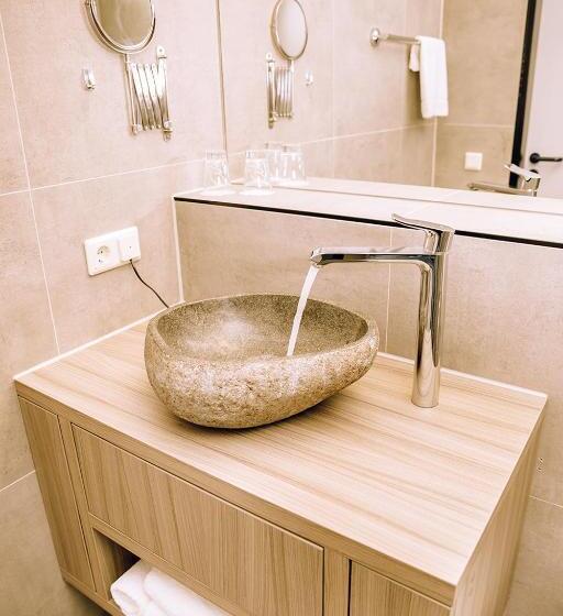 コンフォートルーム, Bernstein Salzlandcenter